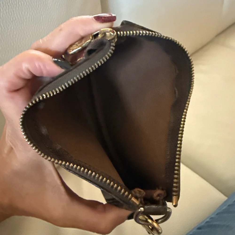 Louis Vuitton Black and Brown Monogram Wristlet - Picture 4 of 9